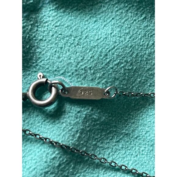 Tiffany & Co Sterling Silver Lariat Pendant Necklace with Pouch Timeless Luxury - Picture 8 of 9